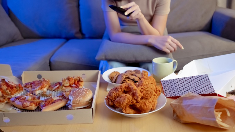 nourriture-grasse-lourde-maux-ventre